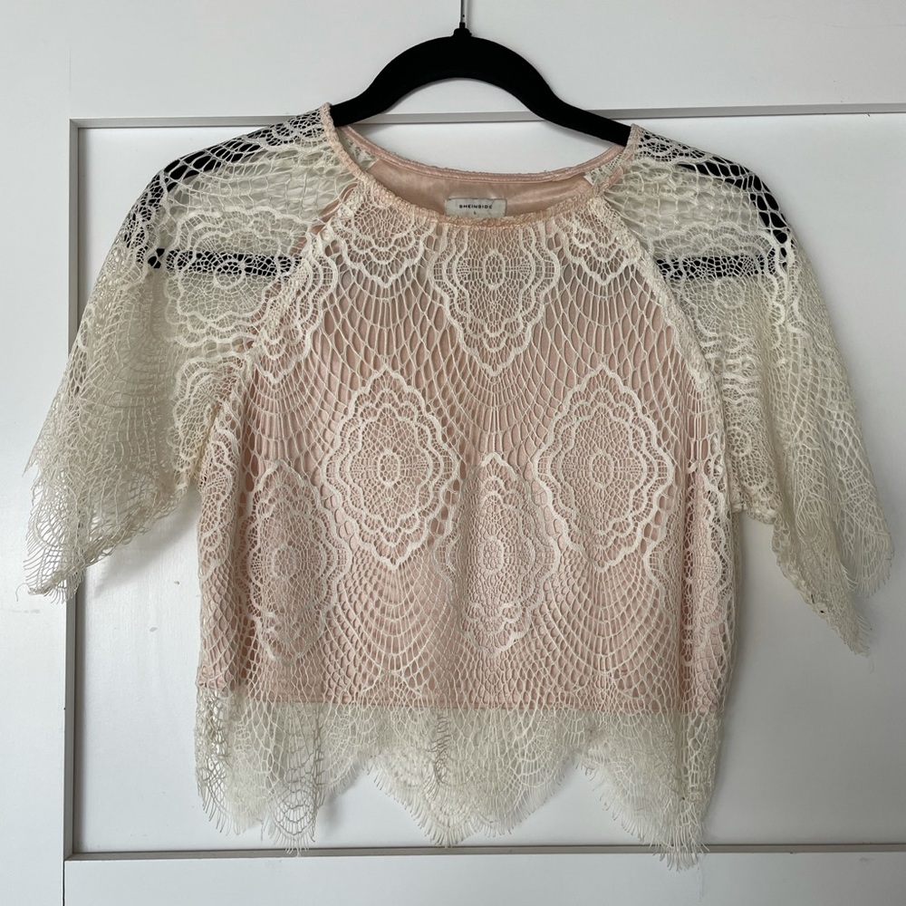Vintage Scalloped Lace Crop Top